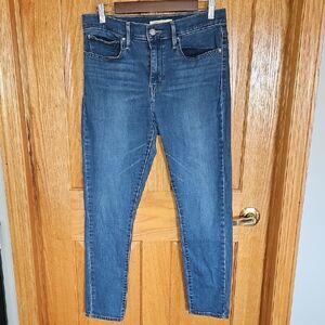 Levis Classic Blue Women's Jeans